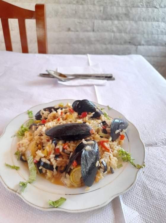 Bar Restorant Hotel Altini Vlore Ngoại thất bức ảnh
