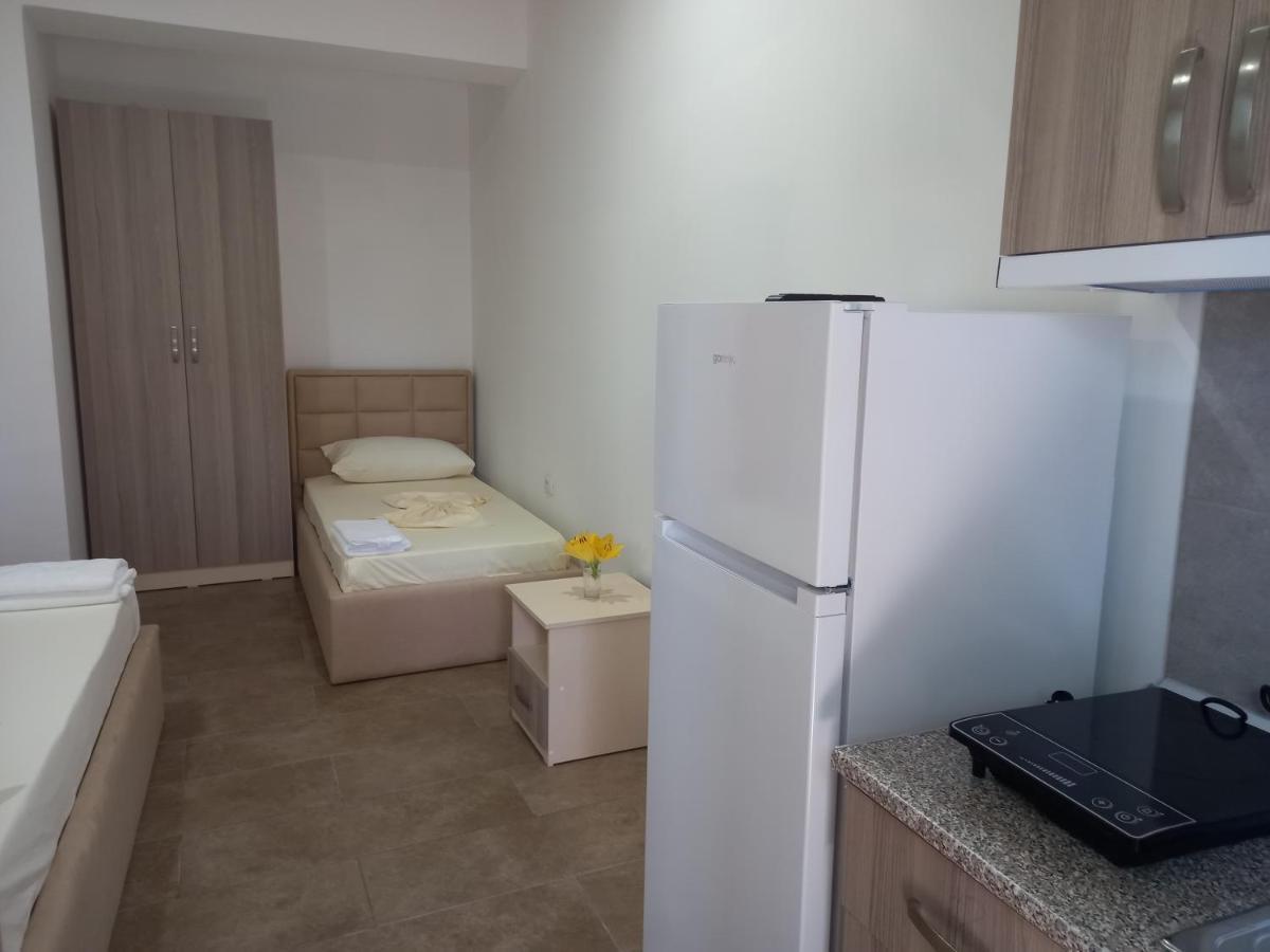Bar Restorant Hotel Altini Vlore Ngoại thất bức ảnh