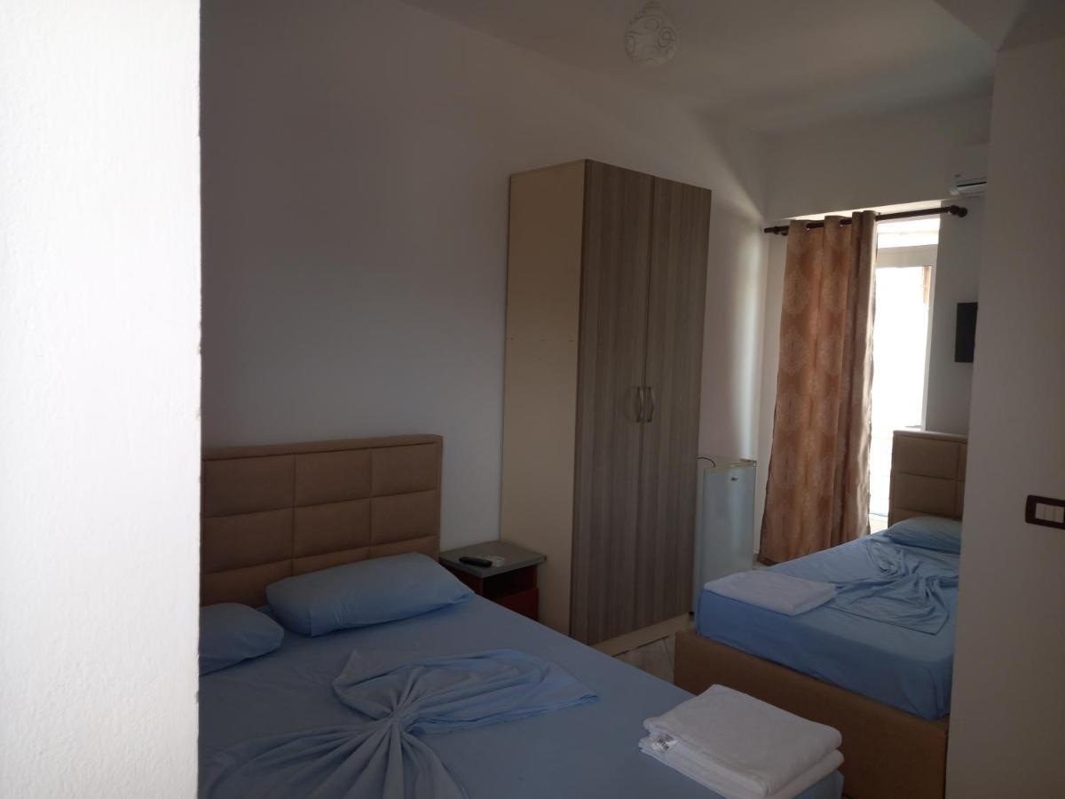Bar Restorant Hotel Altini Vlore Ngoại thất bức ảnh